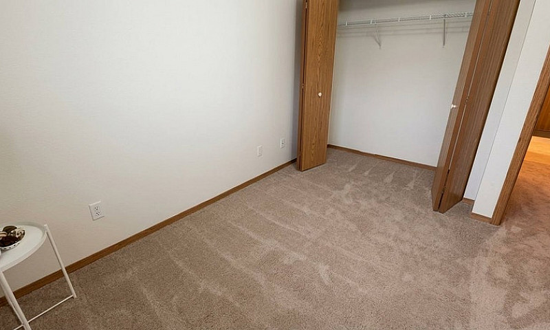 2-Bed Lease Assignme...
