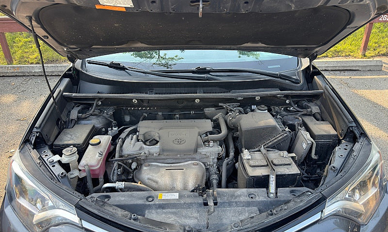 Toyota Rav 4...