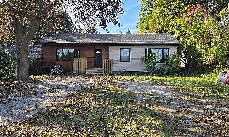 2118 Upperjames St H...
