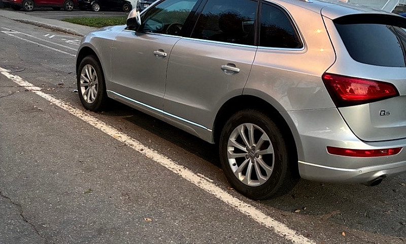 Audi Q5 2013...