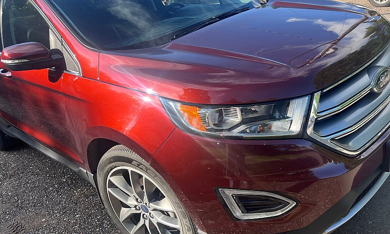 16 Ford Edge Titaniu...