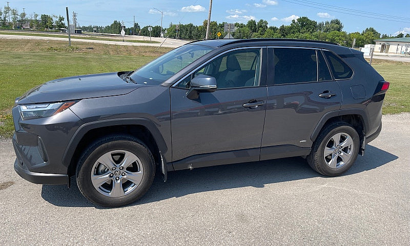 2025 Toyota Rav4 Xle...