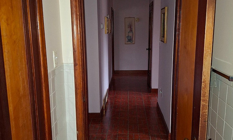 1180 Lincoln , Great...