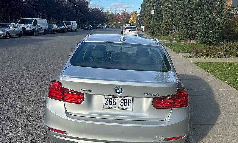 Bmw 2014 320I...
