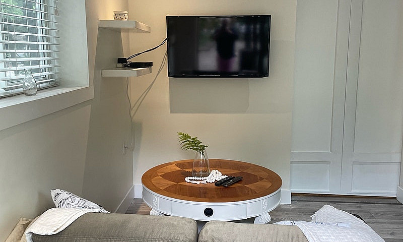 1 Bedroom For Rent...