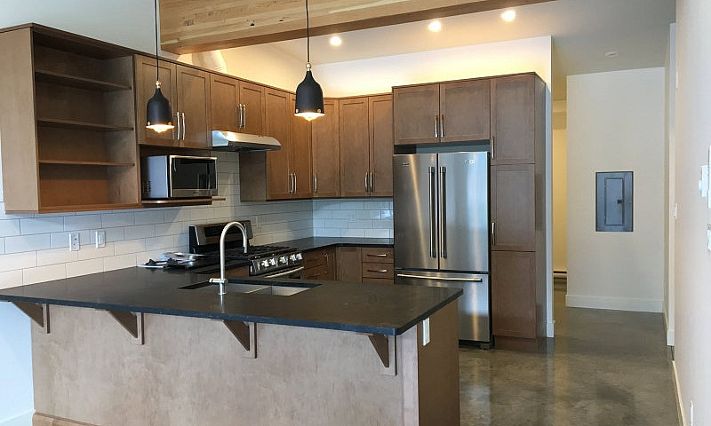 Benchmark Condo In L...