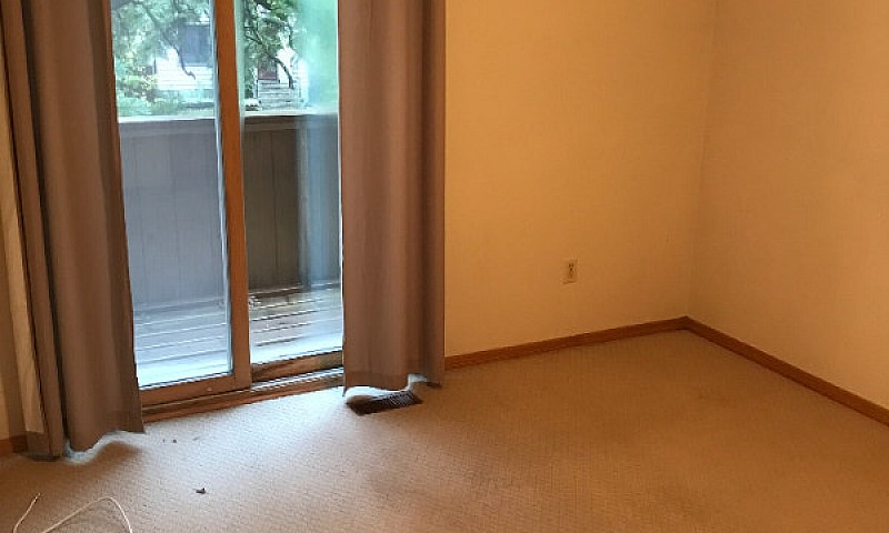 3 Br Townhouse In Ol...