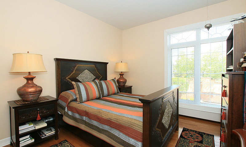 Executive Condo...