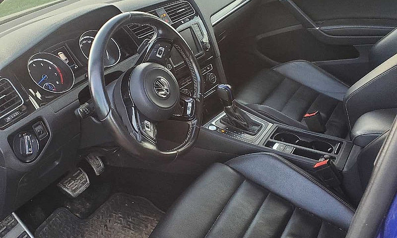 2017 Volkswagen Golf...
