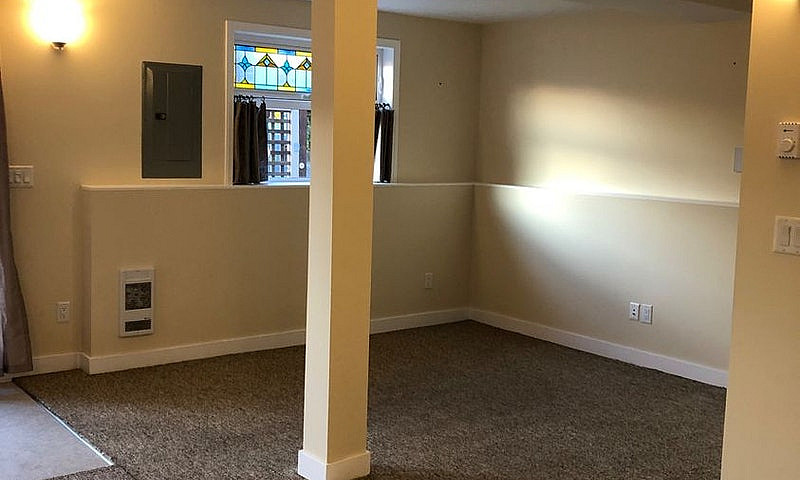 1-Bedroom Suite With...