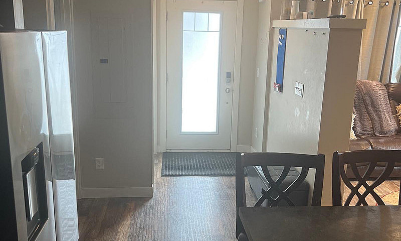 Townhouse For Rent 4...