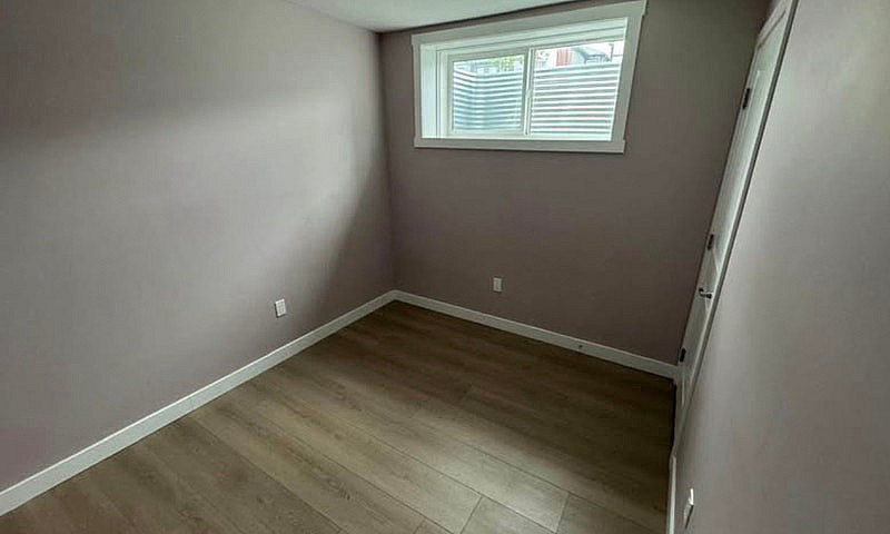 Modern 2-Bed, 1-Bath...