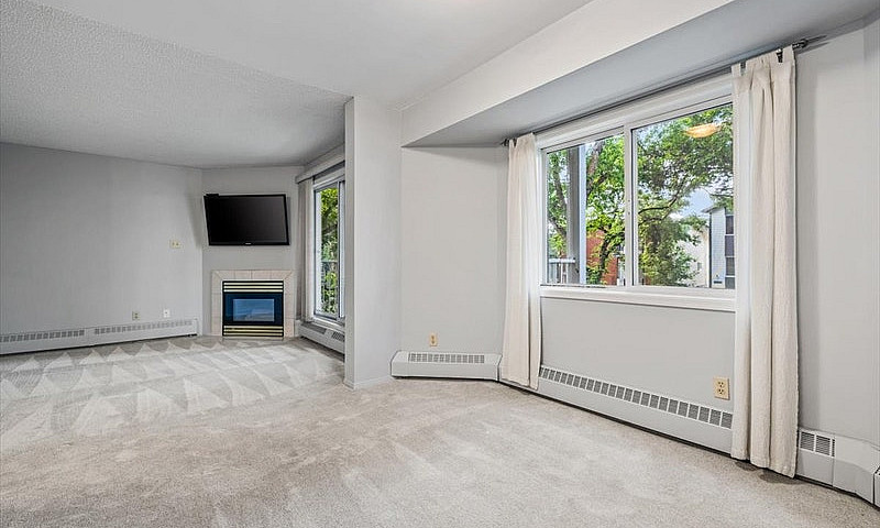 Garneau 2 Bed 2 Bath...