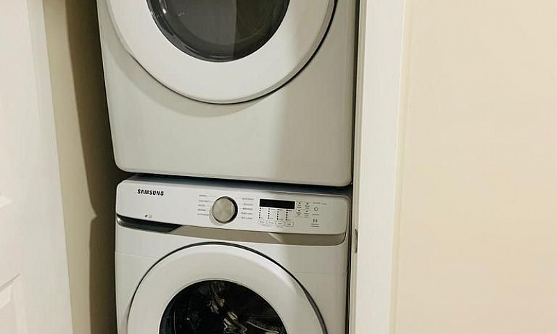 2 Bedroom Basement A...