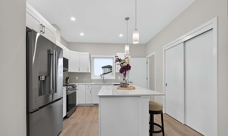 3 Bed 2.5 Bath...