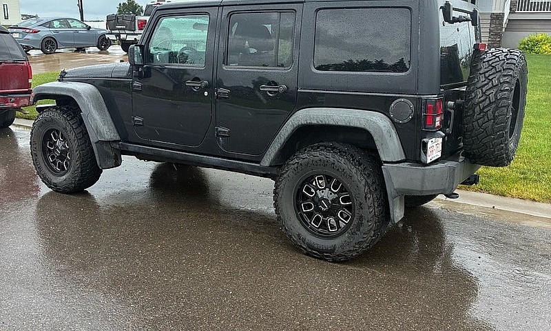 Jeep Wrangler Unlimi...