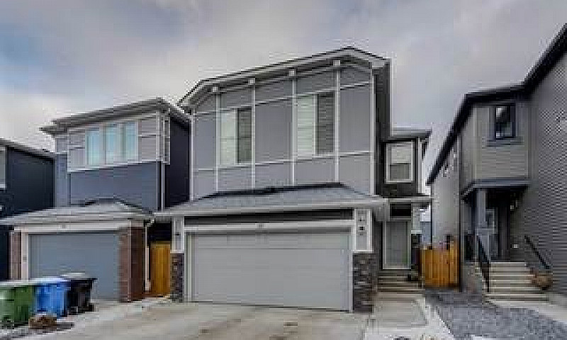 5+0 Beds House For R...