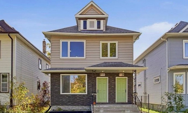 Duplex In West Kildo...