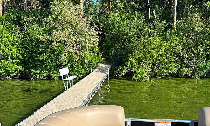 One Of A Kind Lake F...