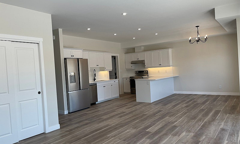 Beautiful 2 Bedroom ...
