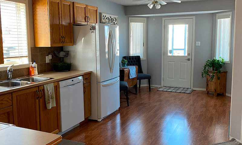3 Bed 3 Bath Duplex/...