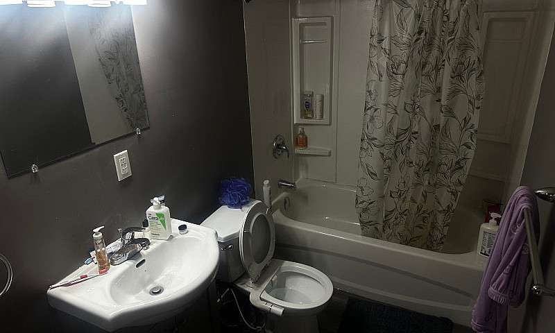 Private Room Next Do...