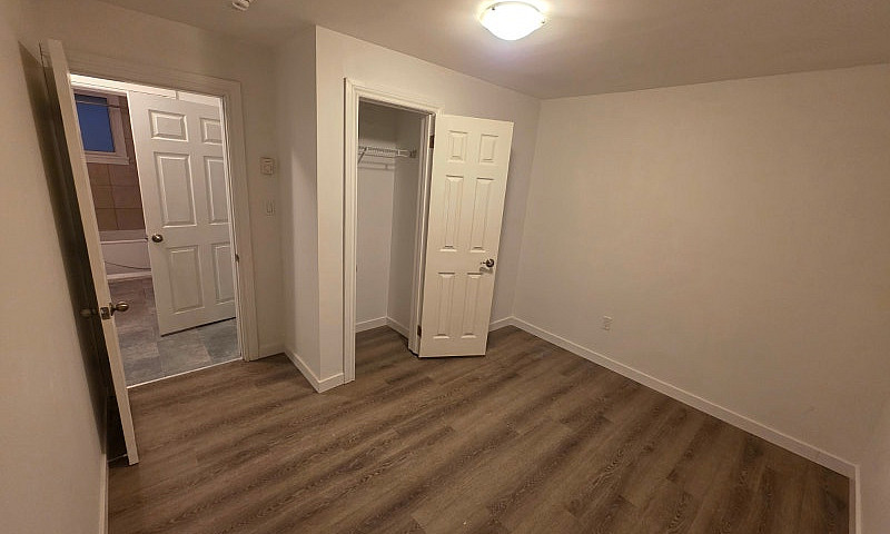 2 Beds 1 Bath Apartm...