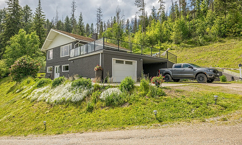 Shuswap - 1.4 Acres ...
