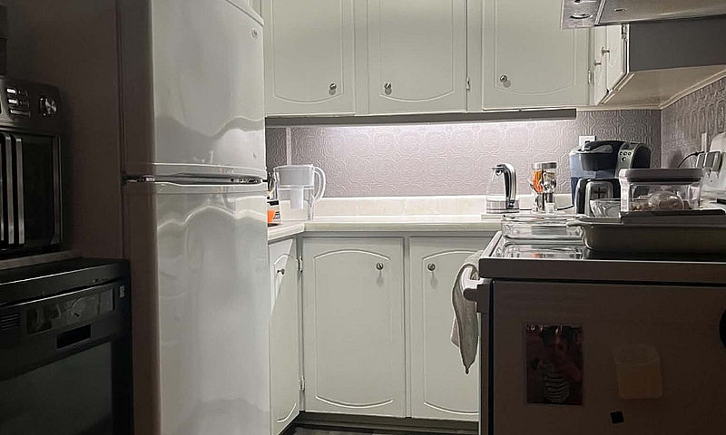 Whitby Luxury 2 Bdrm...