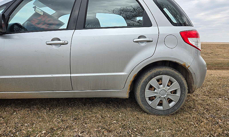 2010 Suzuki Sx4...