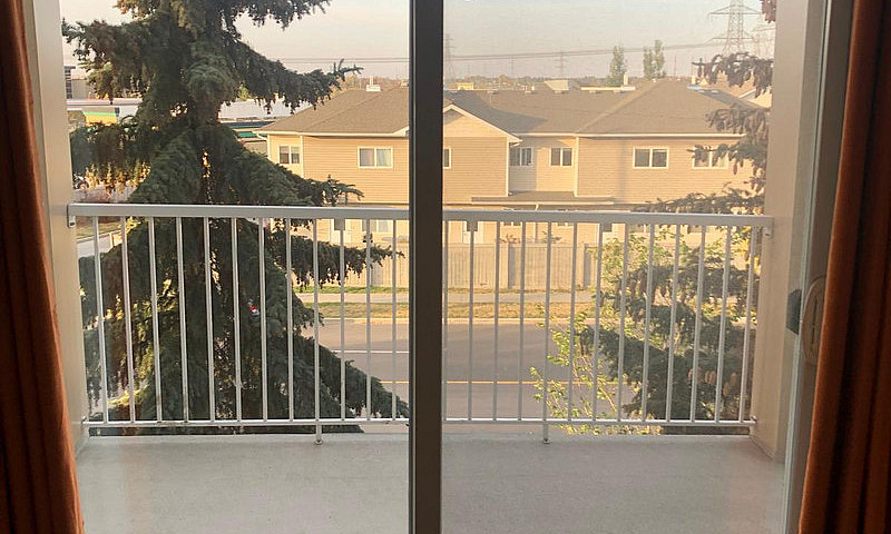 1 Bedroom 1 Bathroom...