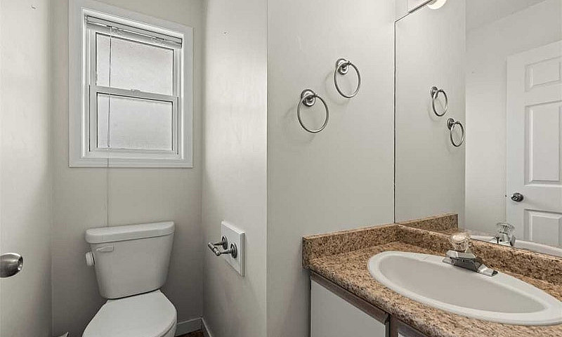 Pet-Friendly 2Br Tow...