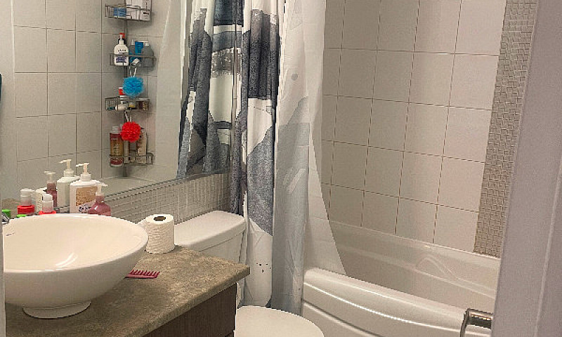 Large 2 Br Charleswo...