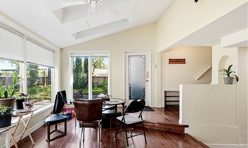 Spacious 5-Bedroom H...