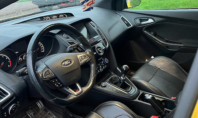 2017 Ford Focus St...