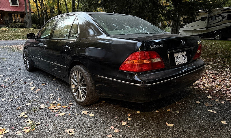 2002 Lexus Ls430...