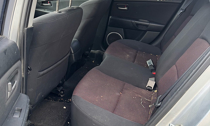 2006 Mazda 3 ...