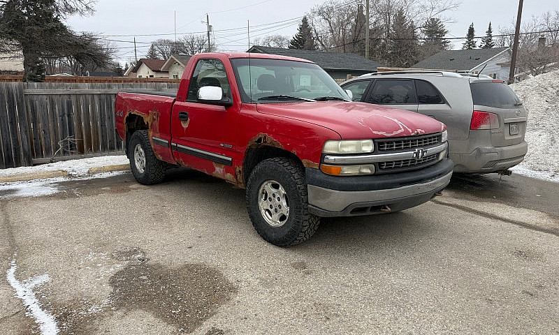 1999 Chevrolet Silve...