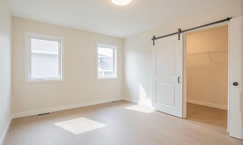 Open House Sun 1-3 J...