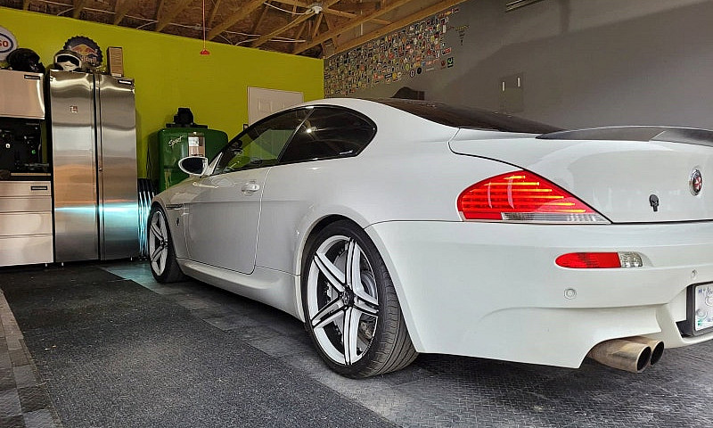 2007 Bmw M6 (V10)...