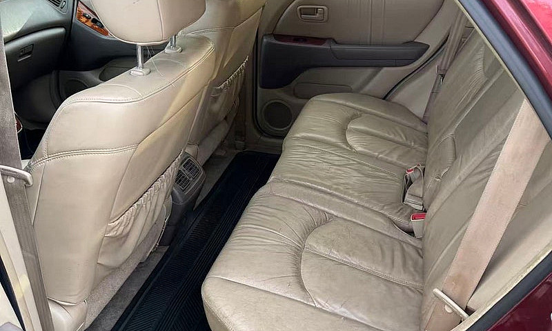 1999 Lexus Rx300...