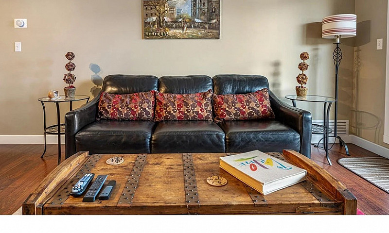 2 Bedroom, 2 Bath Co...