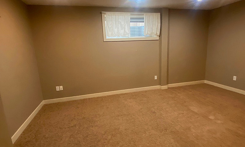 1 Bedroom Basement A...