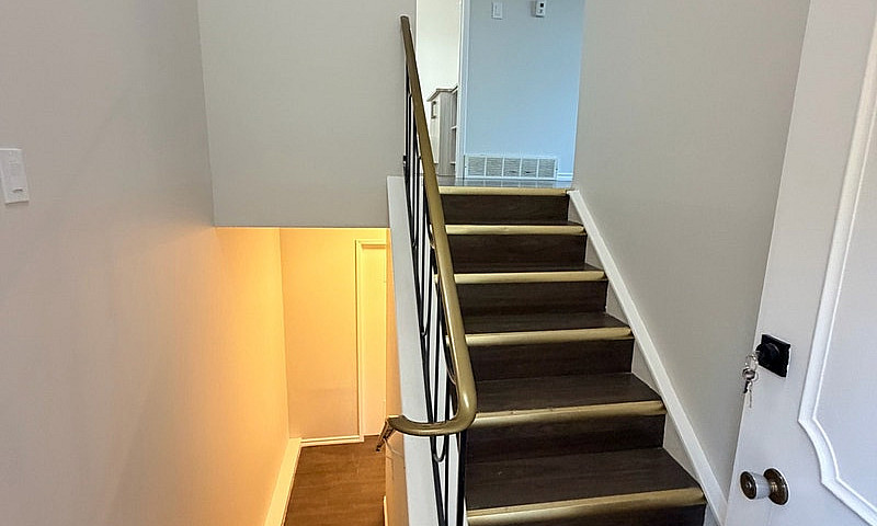2 Bedroom Condo For ...