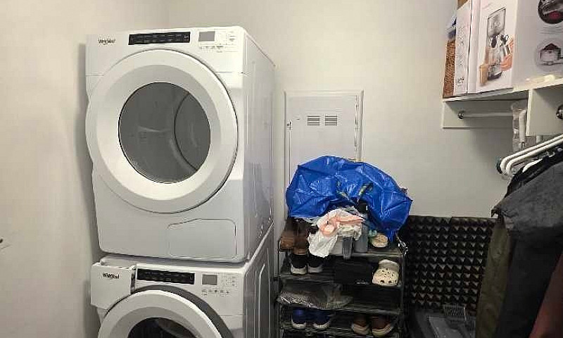 (Sublet) 1  Bed 1 Ba...
