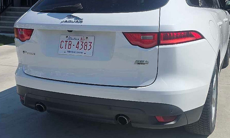 Jaguar F-Pace Premiu...