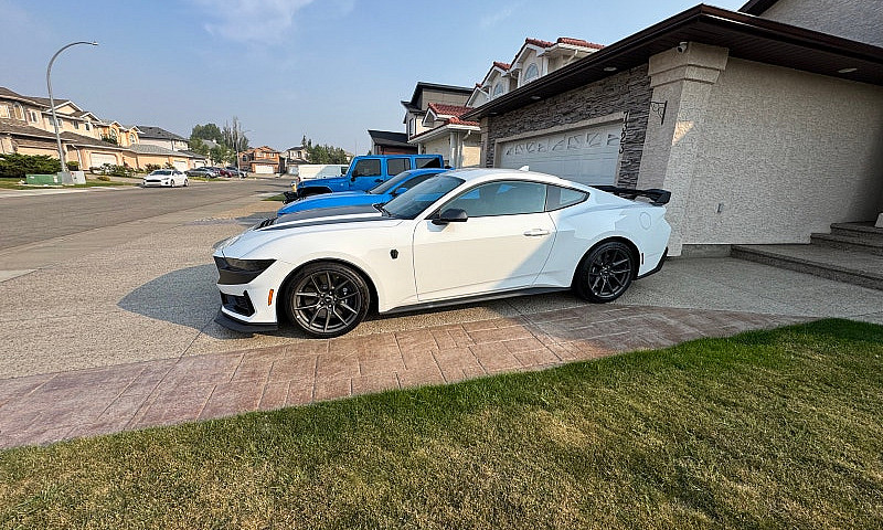 2025 Mustang Dark Ho...