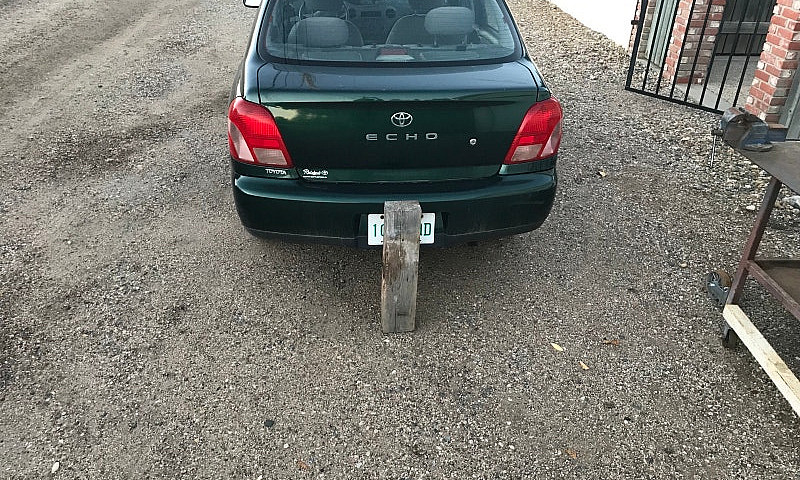 2001 Toyota Echo ...