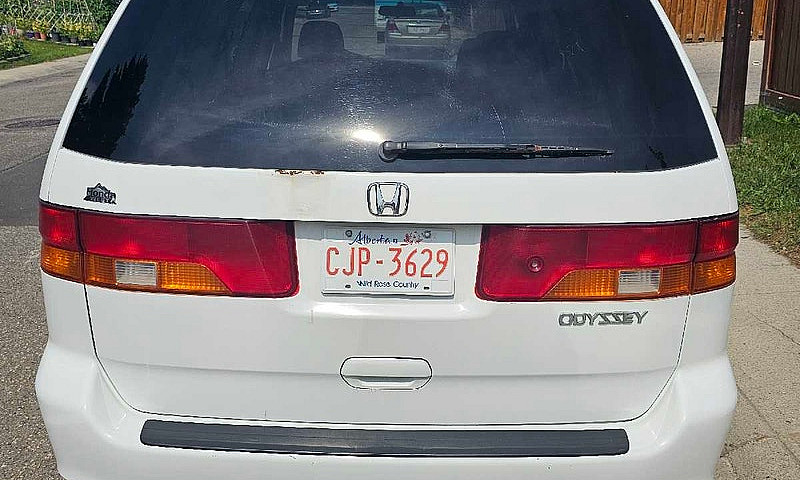 2002 Honda Odyssey...