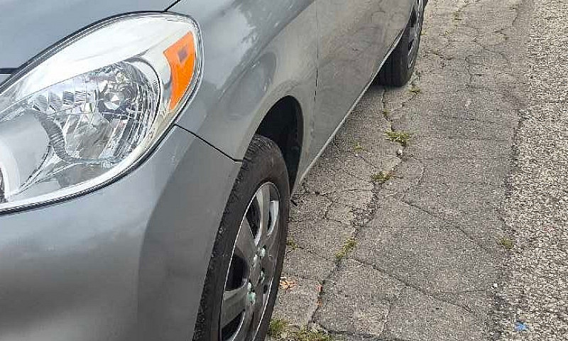 2014 Nissan Versa Sl...